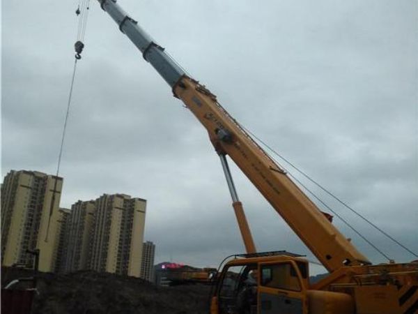 铁岭开发区吊车公司_-工厂设备搬迁移位选择吊车出租更方便